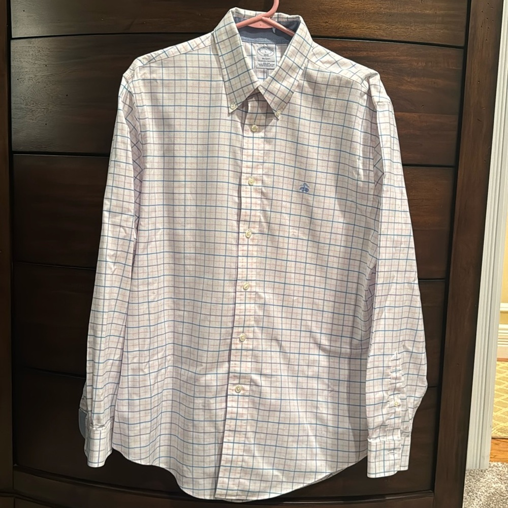BROOKS BROTHERS Regent White with Pink, Blue, & Purple Stripes Size L. Worn once